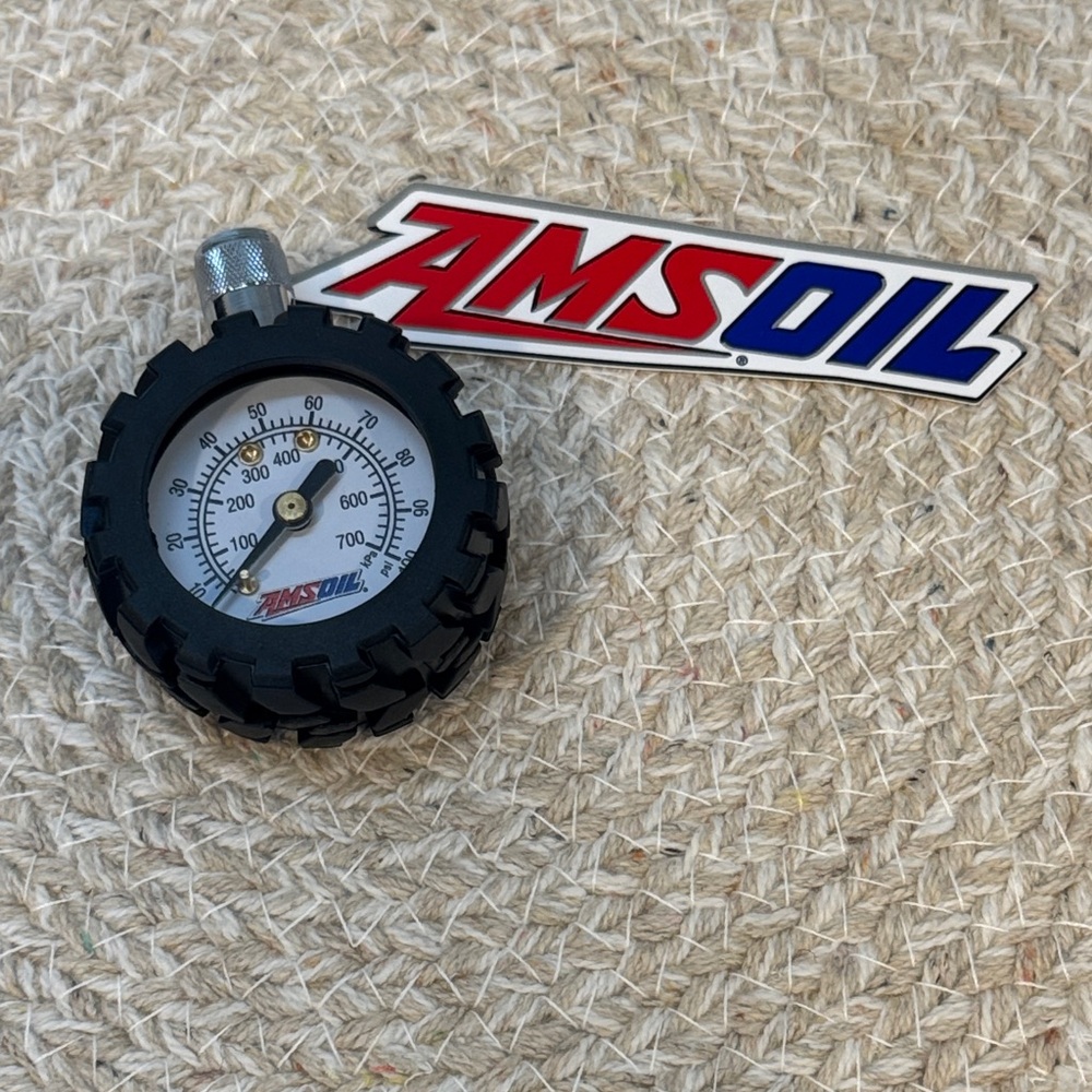 AMSOIL Tire Pressure Gauge + Logo Sticker – Heavy Duty Analog PSI Gauge